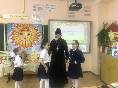 �������